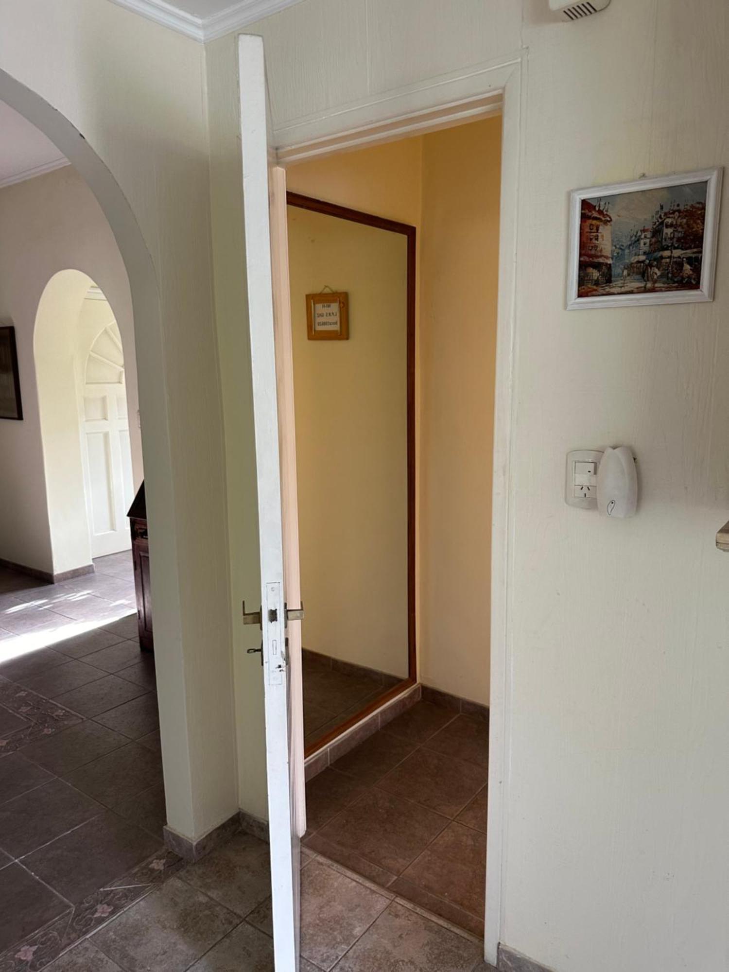 Lpr Express Eze Airport Hotel Monte Grande Exterior photo