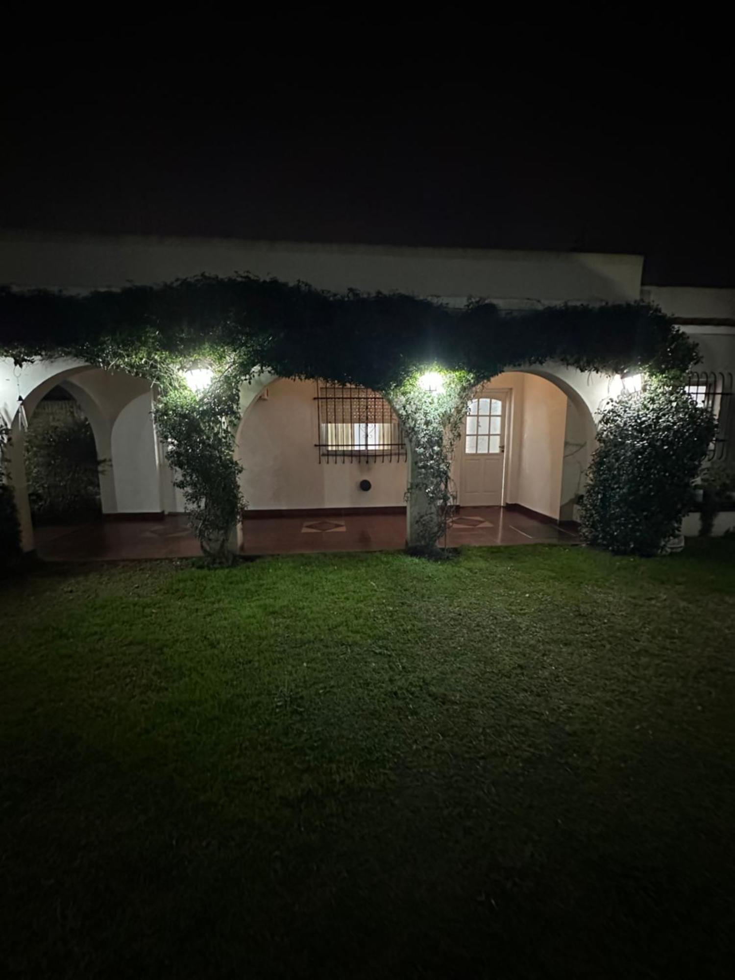 Lpr Express Eze Airport Hotel Monte Grande Exterior photo