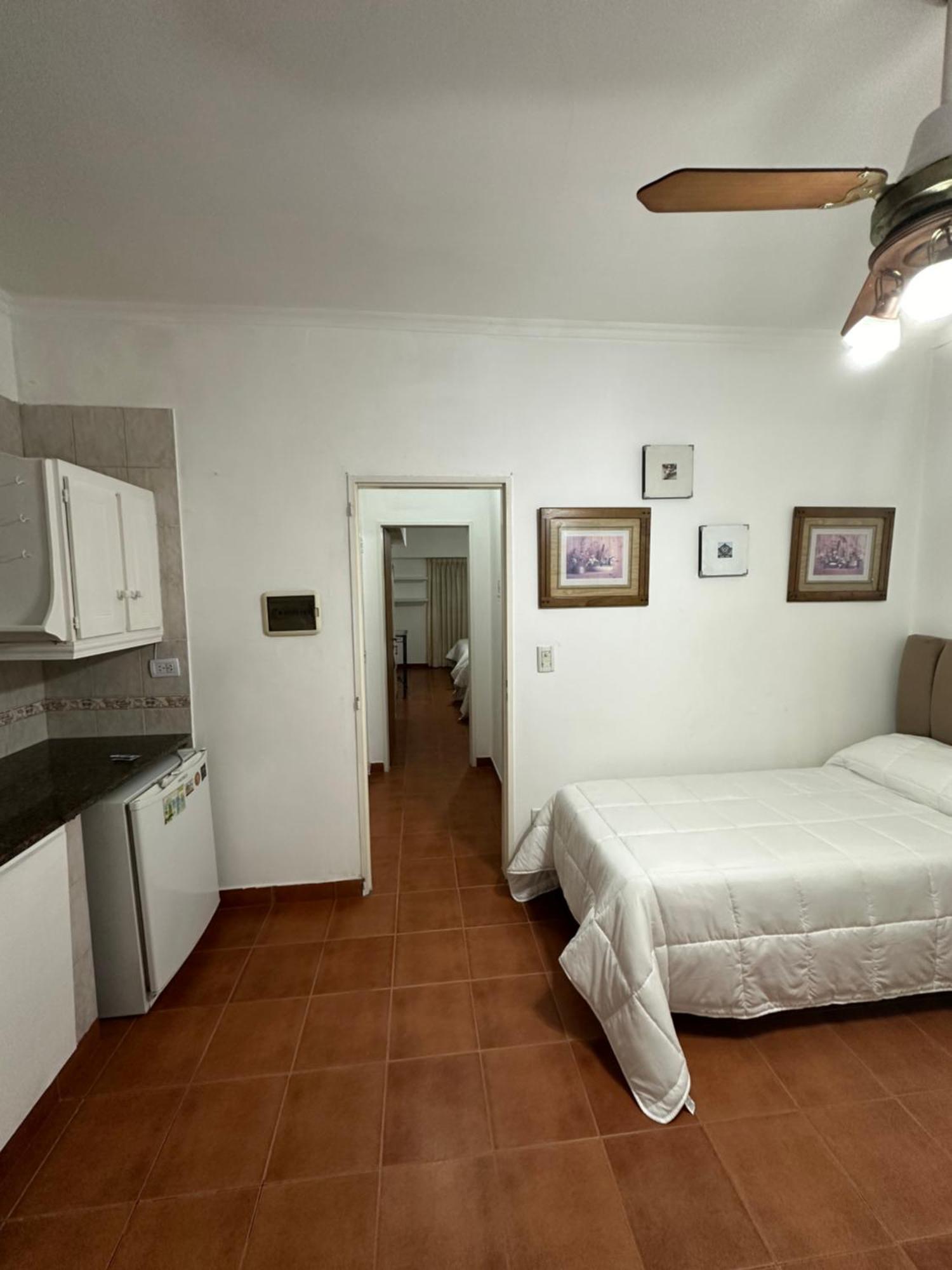 Lpr Express Eze Airport Hotel Monte Grande Exterior photo